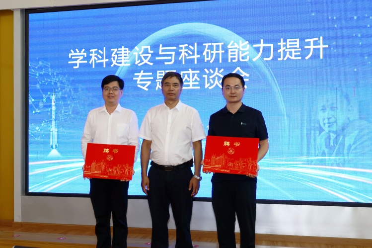 颁奖 (1) 颁奖 (1)